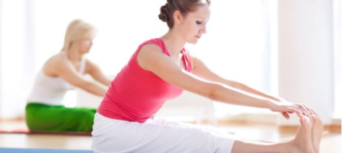 PRÁCE S TĚLEM: Body-mind terapie, dechem, skupinová jóga, individuální jógová terapie, tanečně-pohybová terapie